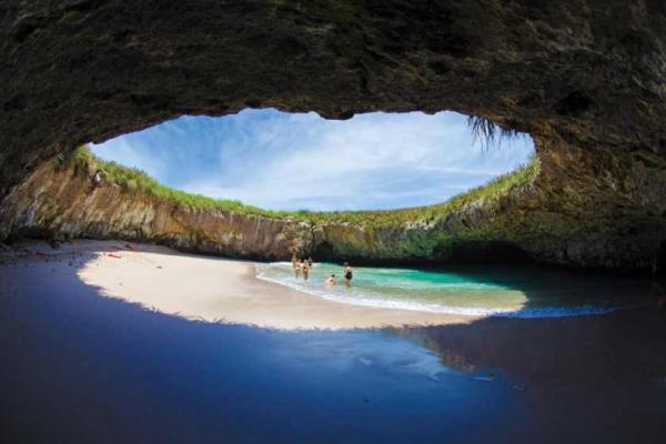 10 ساحل زیبا و بکر در آمریکا را بشناسید