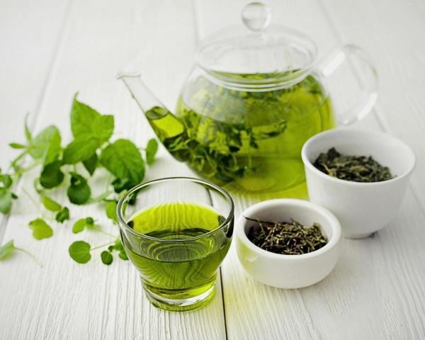 چای سبز برای چه کسانی خطرناک است؟